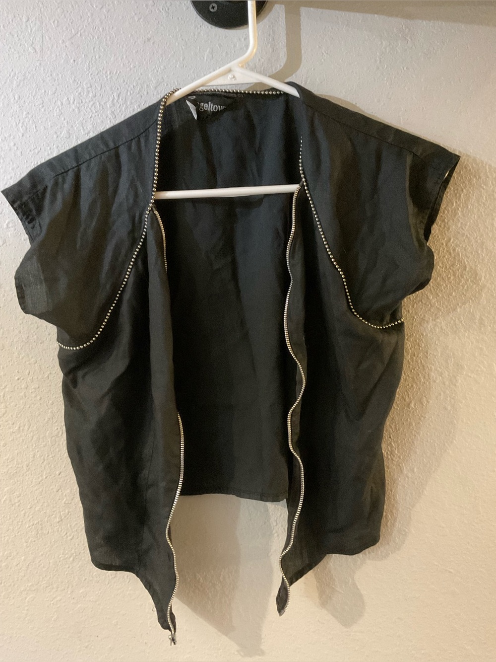 Angel Black Short Sleeve Zipper-Trim Button Down Top